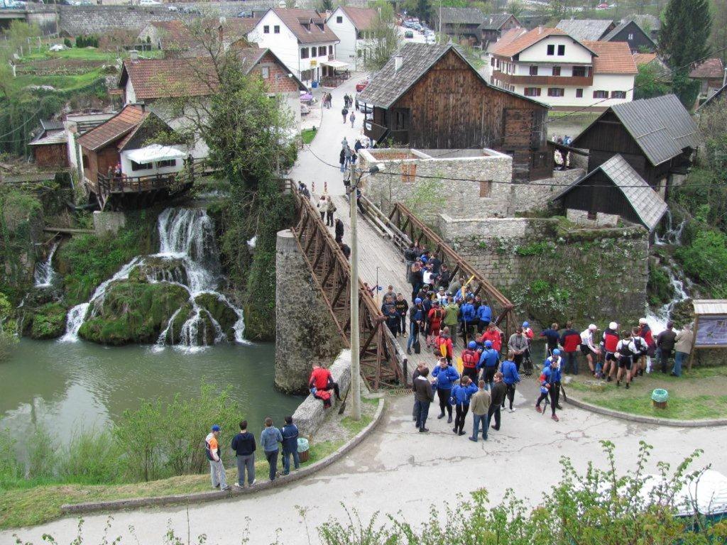 Apartman Djak Plitvička Jezera Exterior foto